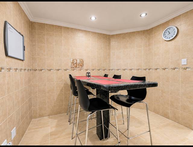 6 BEDROOM HOUSE FOR SALE IN THREE RIVERS